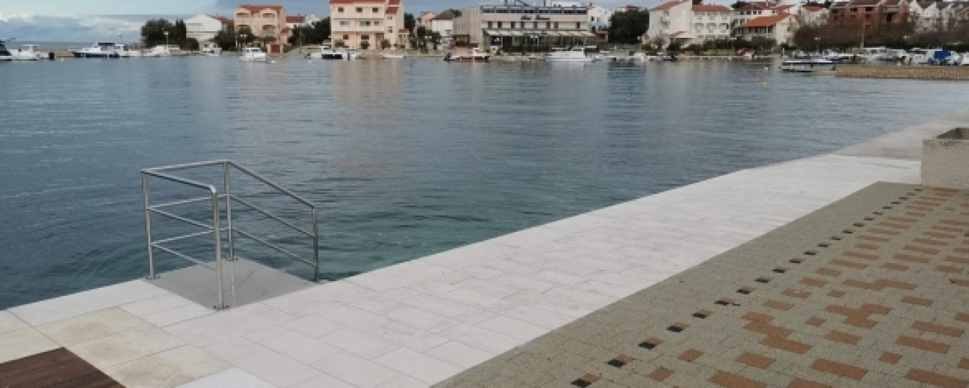  Sanacija oštećenja rive u luci Petrčane