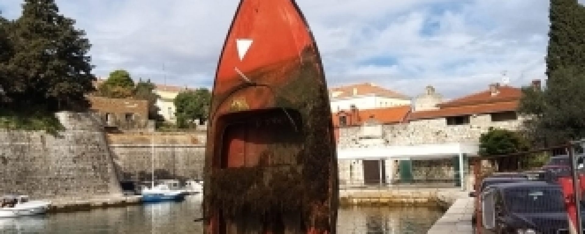 Akcija vađenja potopljenih brodica u lukama Bregdetti i Foša