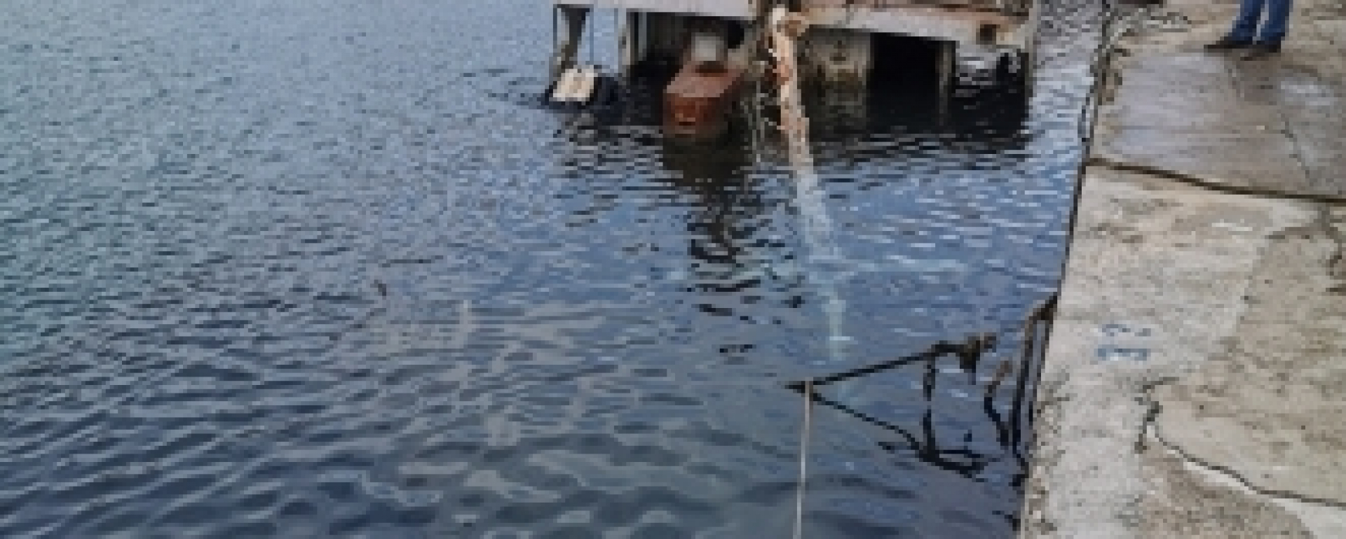 IZVUČENA OLUPINA BRODA U LUCI KALI-BATALAŽA, OTOK UGLJAN