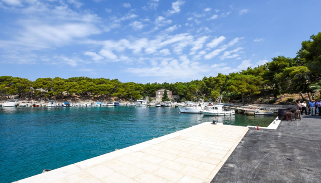 Sanacija djela operativne obale u uvali Mandre - otok Pag (2018.)