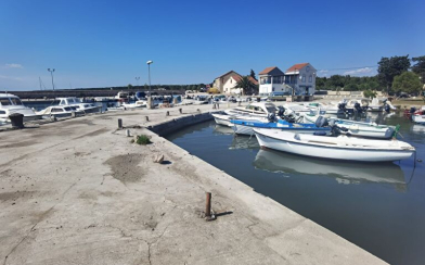 Sanacija obalnog zida u luci Olib 