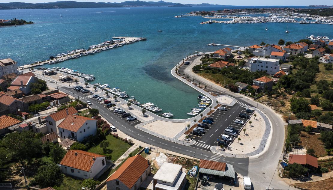 Uređenje dijela obalnog pojasa u luci Sukošan